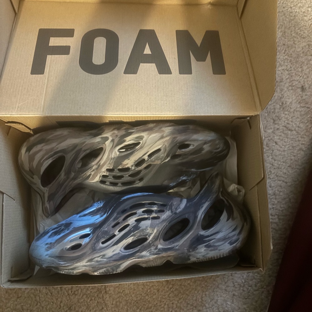 yeezy foam runners